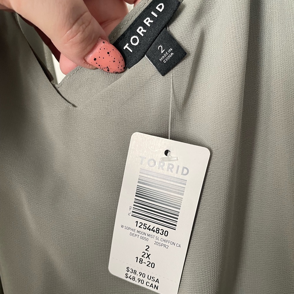 Torrid top - Picture 5 of 7
